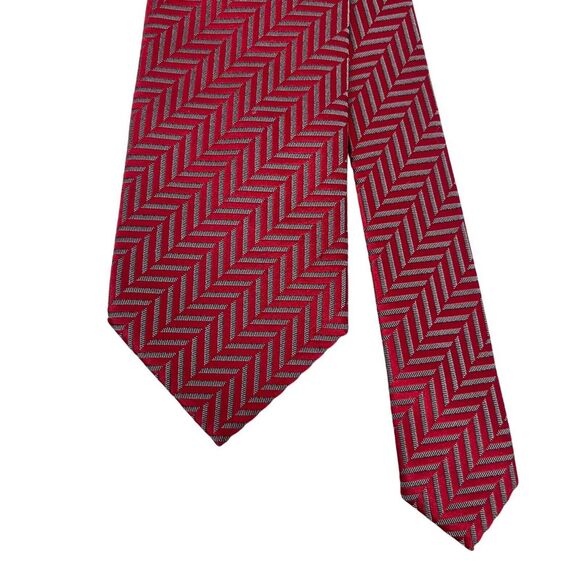 Ermenegildo Zegna Mens Contemporary Recent Tie Red Herringbone Silk 3 3/8" x 60" - Picture 1 of 10